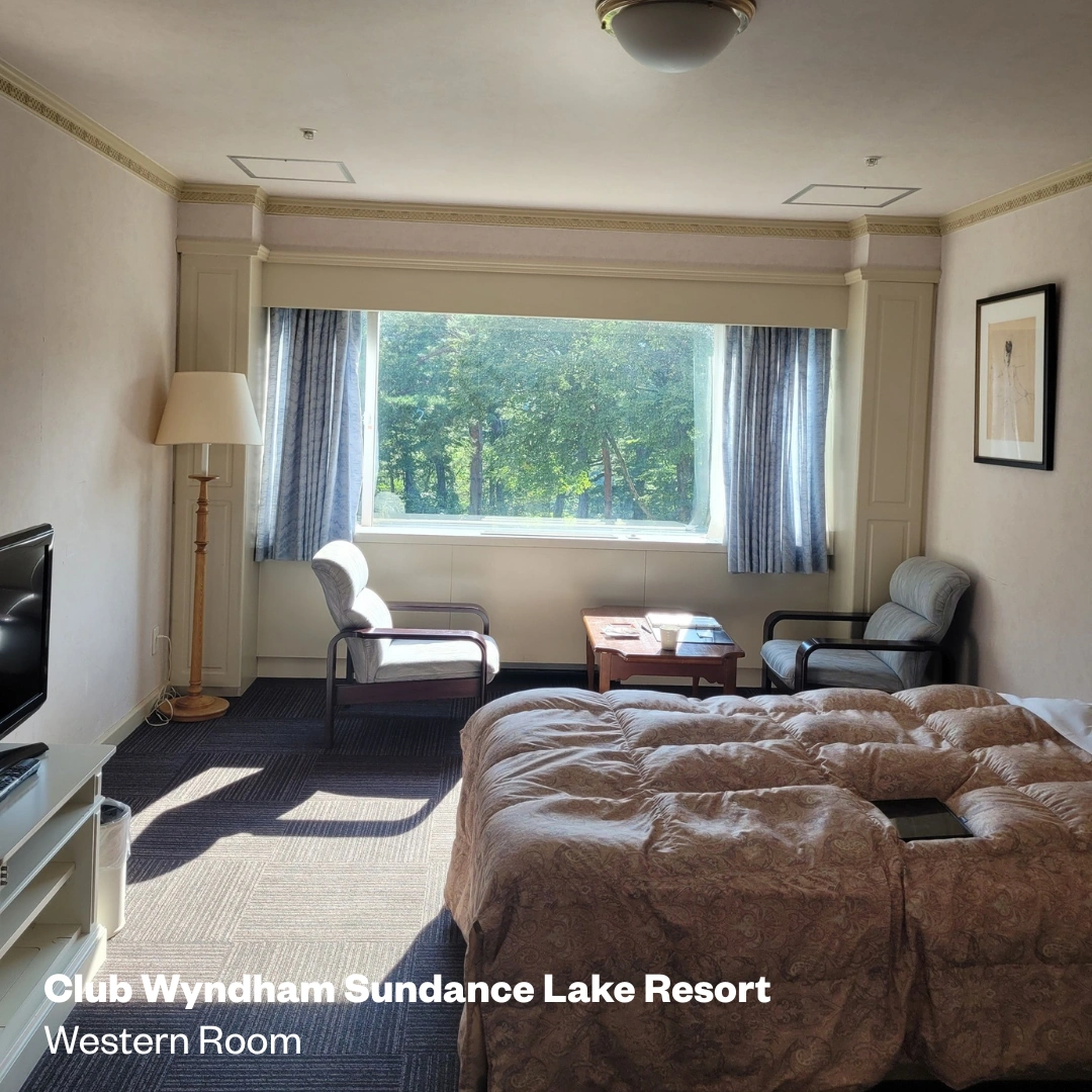 11Lake Resort