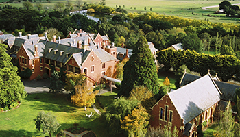 Top view of Club Wyndham Ballarat and lush green surroundings.